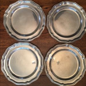 Wilton Armetale 10 1/2” Plates